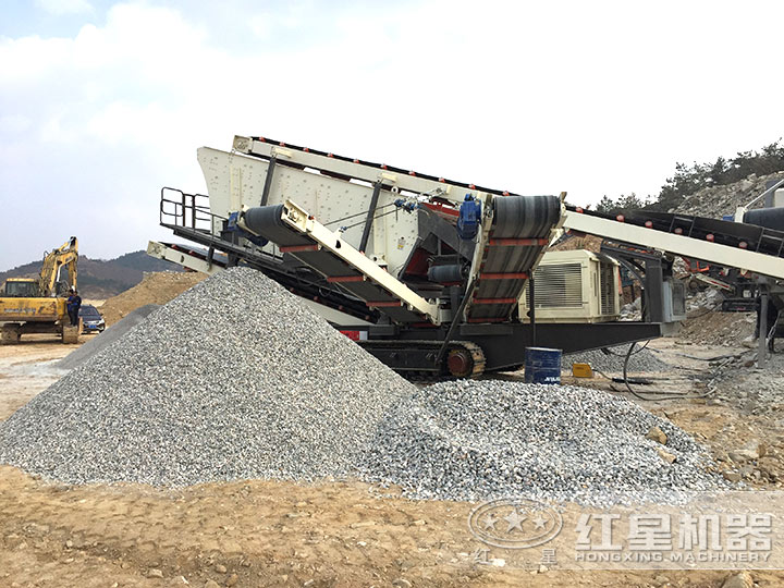 履帶碎石現場 履帶碎石現場