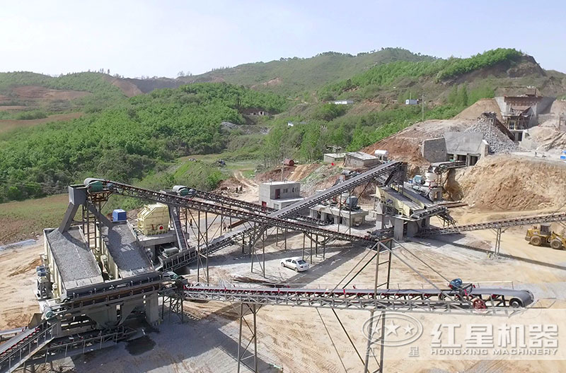 大型破碎生產線現場 大型破碎生產線現場